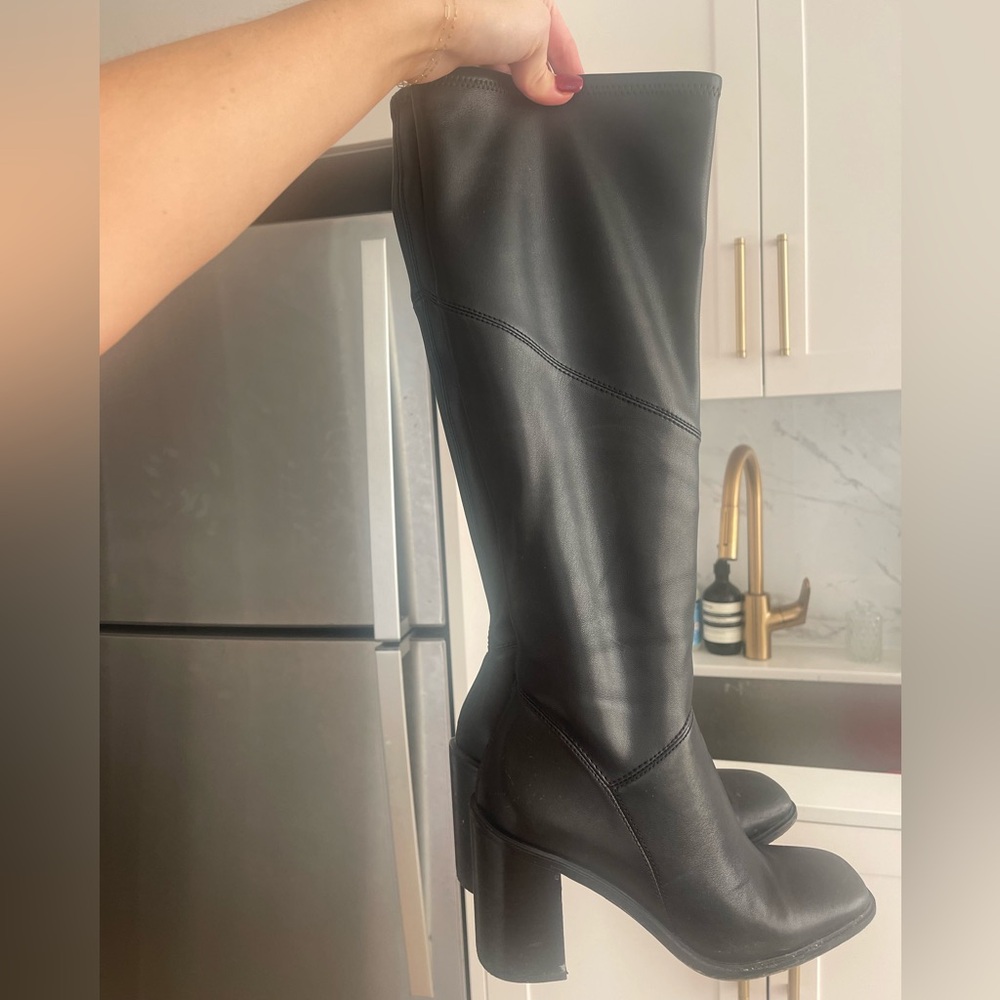 Knee high Black Boots - Picture 4 of 4